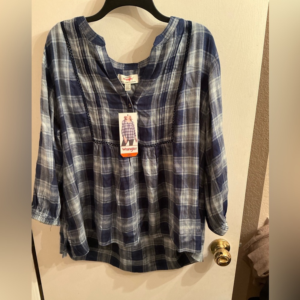 Wrangler Women's Navy and White Plaid Blouse